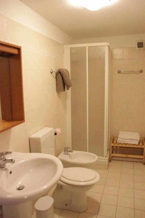 Chambres D'Hotes Les Fleurs Pila  Habitación foto