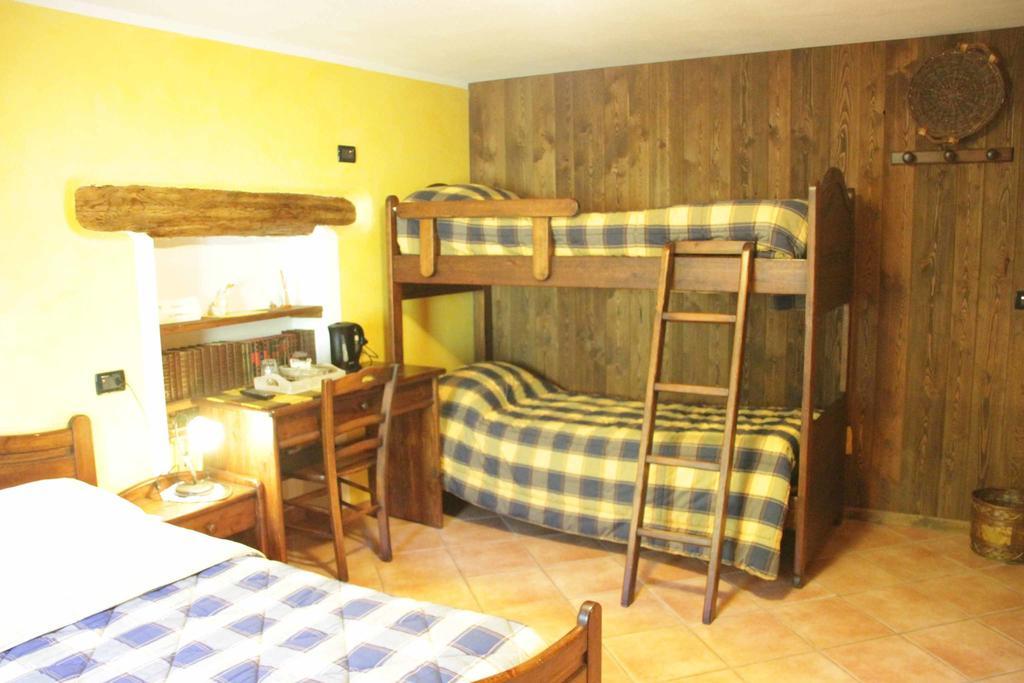 Chambres D'Hotes Les Fleurs Pila  Habitación foto